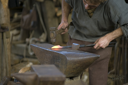 L'enclume de l'atelier Kraken Knives